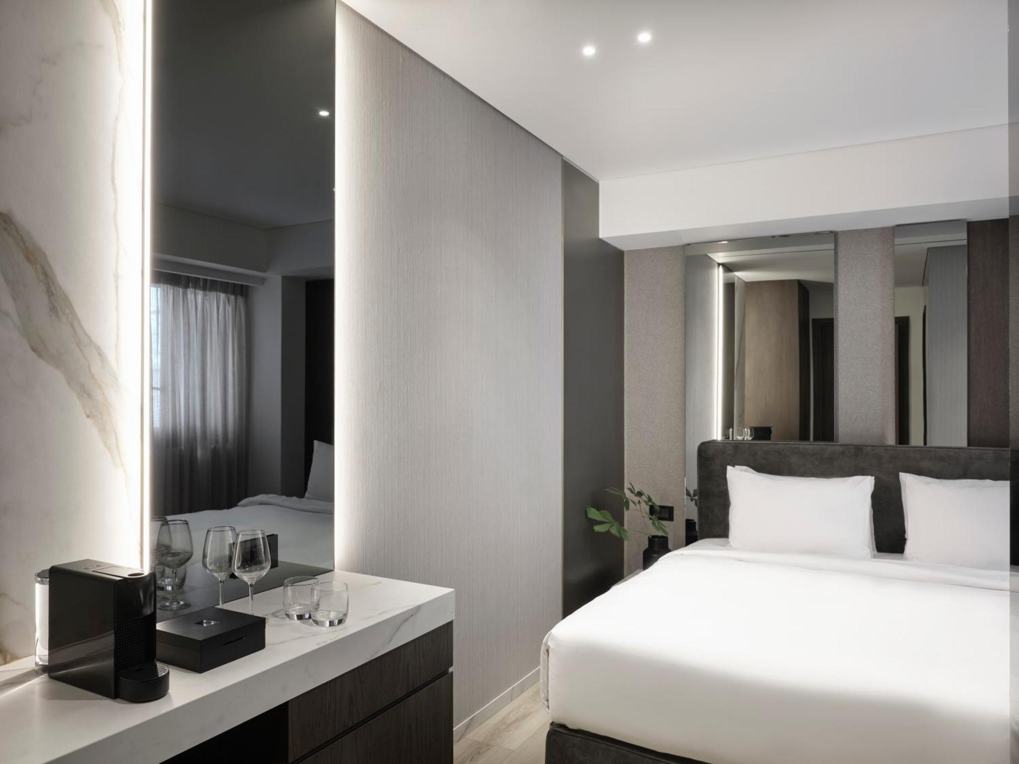 Nur Edge Aparthotel - Acropolis Skyline เอเธนส์ ภายนอก รูปภาพ